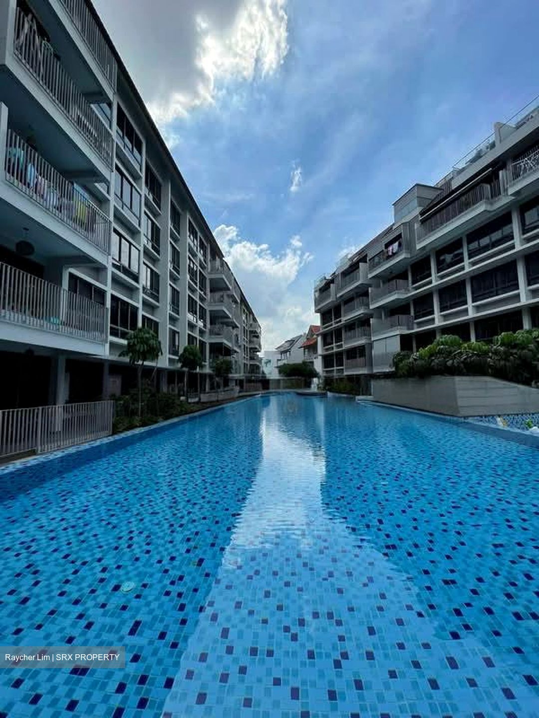 Residences Botanique (D19), Condominium #551550081